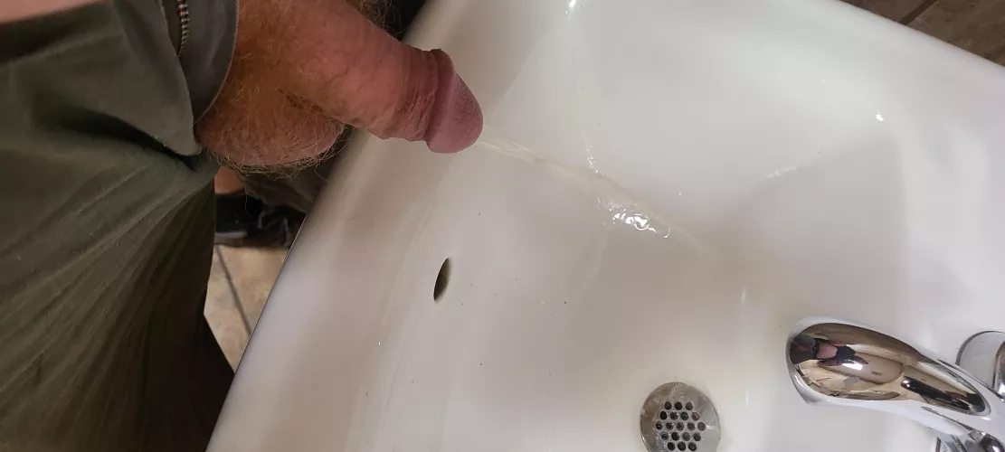 Felt naughty at Home Depot by Successful_Boot2305