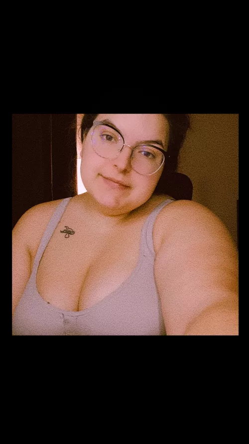 getting ready for work 🖤 by Impossible_Policy606