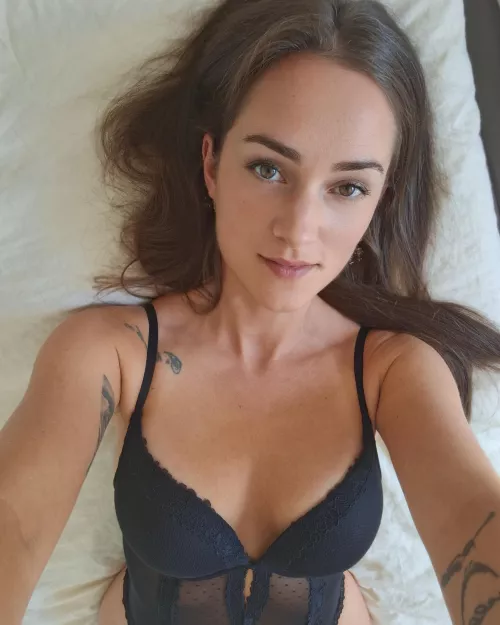 I hate being alone in my bed.. by Sky-Bruni