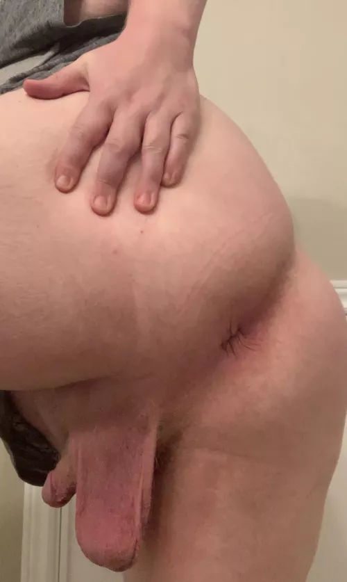 I hope you eat ass 😏 by fatbottomsissy