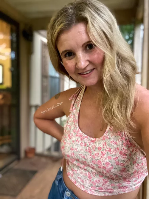 It’s too hot for bras round here by MrsBeaCullen