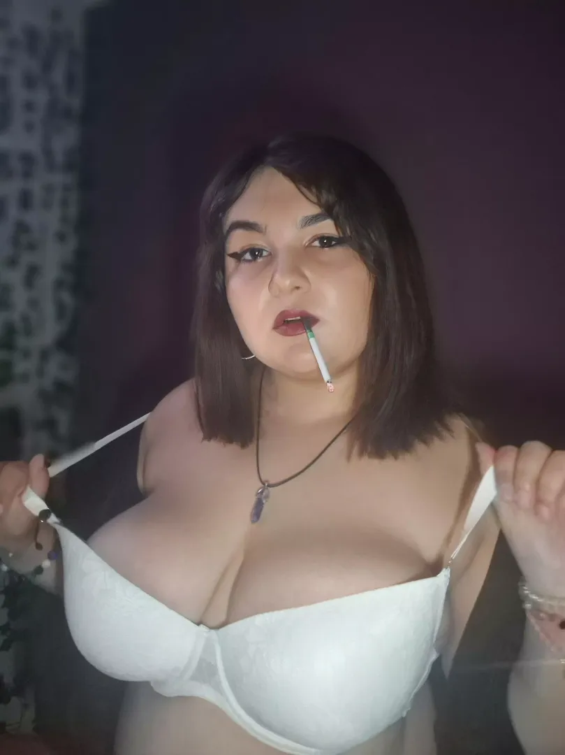Join me on my ciggarette break posted by Christinnecs