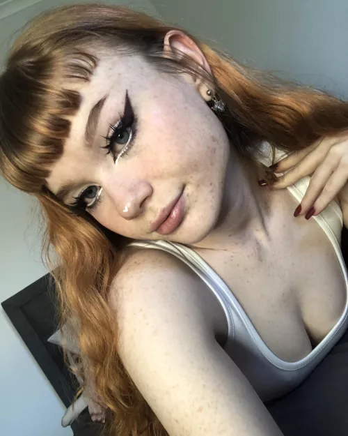 just hanging out by pocketpixxie