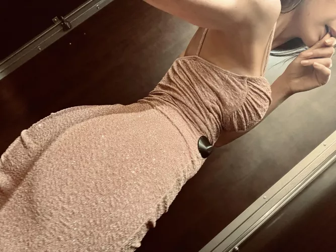 Left my body covered in glitter by the_flexi_belle