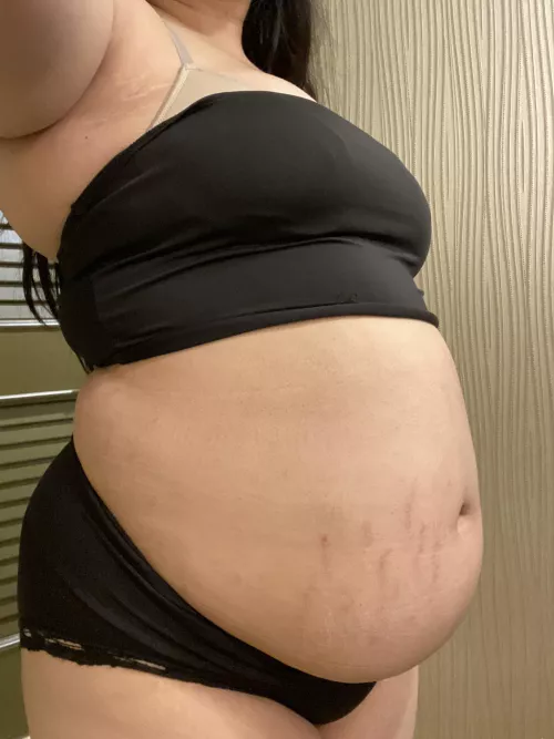 My ex always said I was too fat... What do you think? by angelbabys18