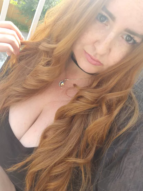 Off to lunch ❤️ braless as always 😆 by Misstainted