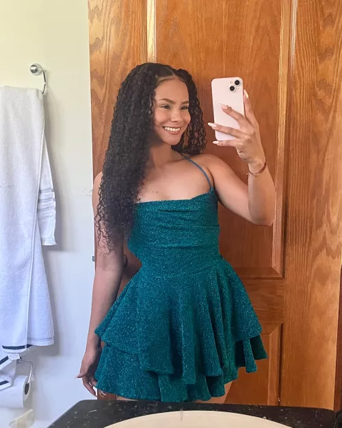 Oh so pretty I feel 18y by ILoveSmilinggBack