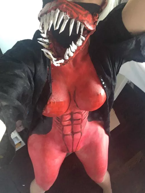 Venom FULL body paint.. you smashing or are you scared ;P by tweetieepie