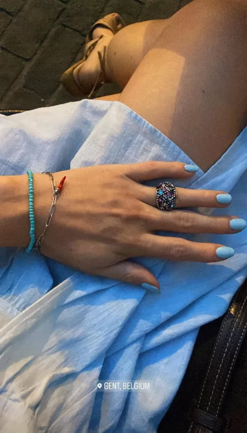 What do you think? by LaFellaa