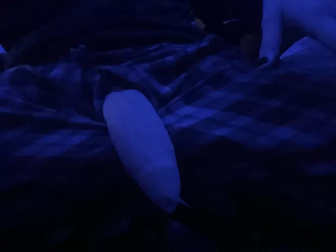 You look over and see me sitting like this. Wyd by 6foot7fromdetroit