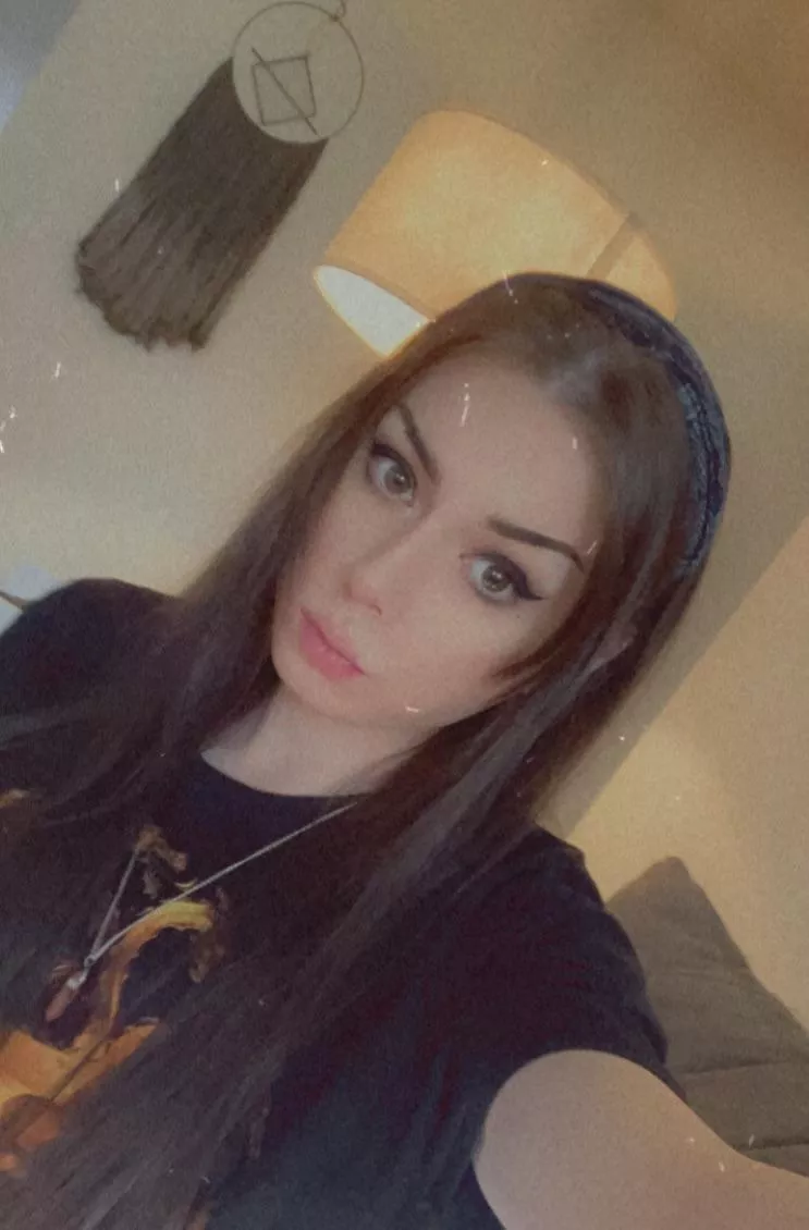 Am I fuckable? posted by alliemayne20