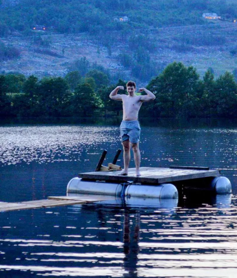 Bit blurry but I (23) liked the picture:) posted by Fitlenn