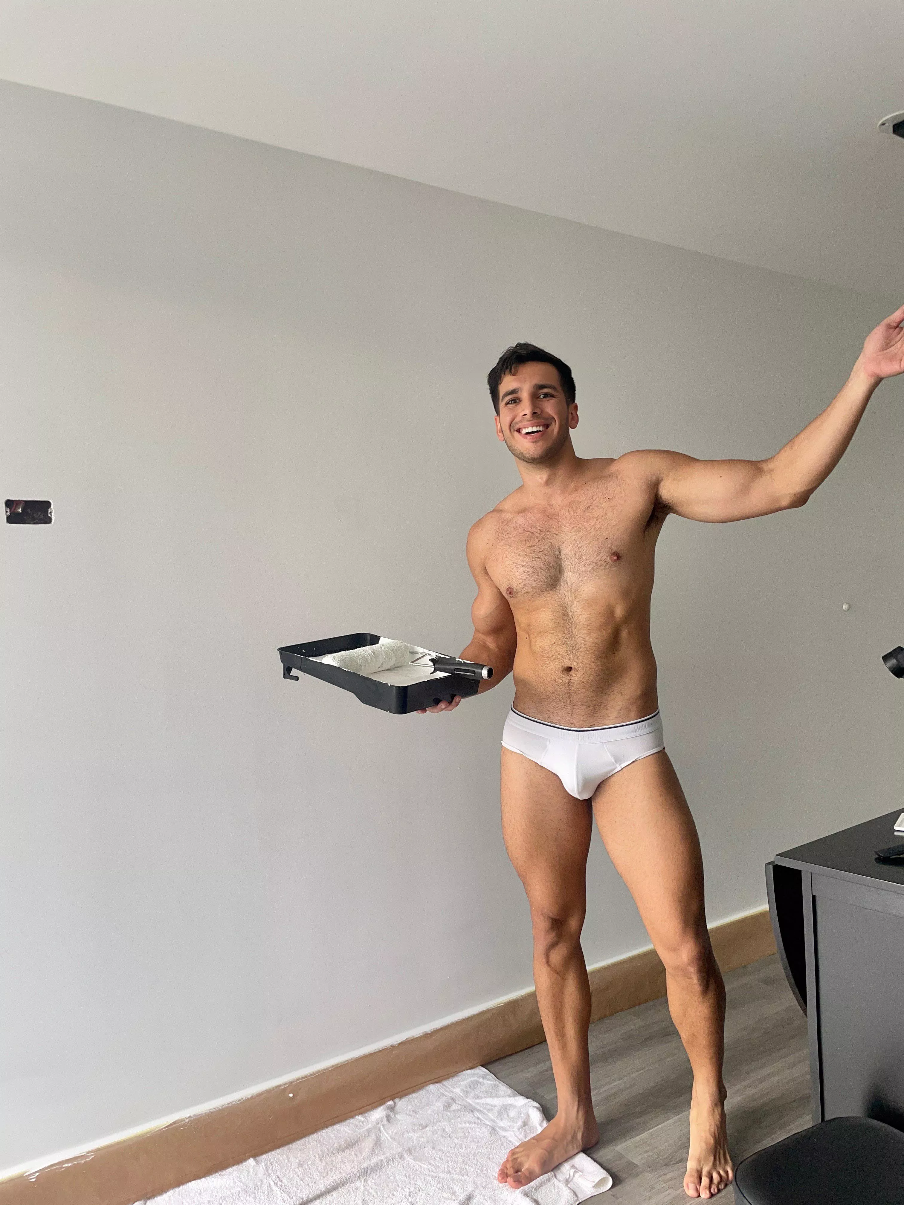 Do you need a painter? posted by AndresGuedez