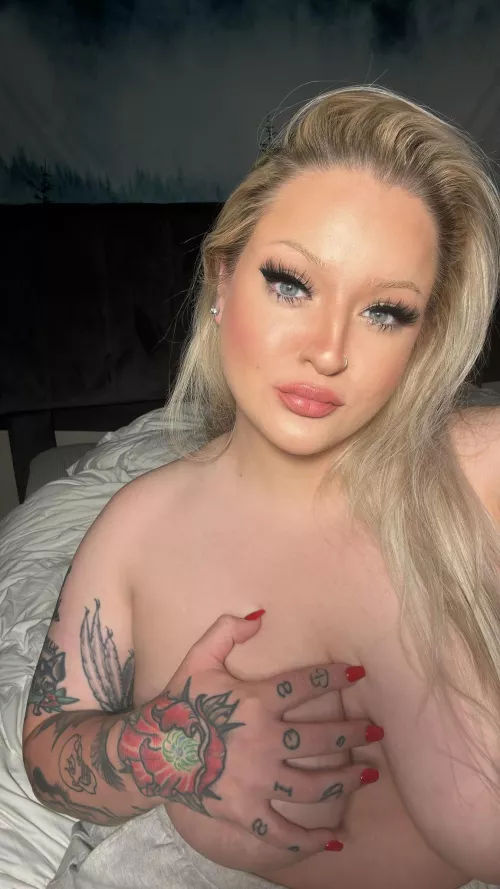 Feeling a little naughty and horny today by Afraid-Duck-1353