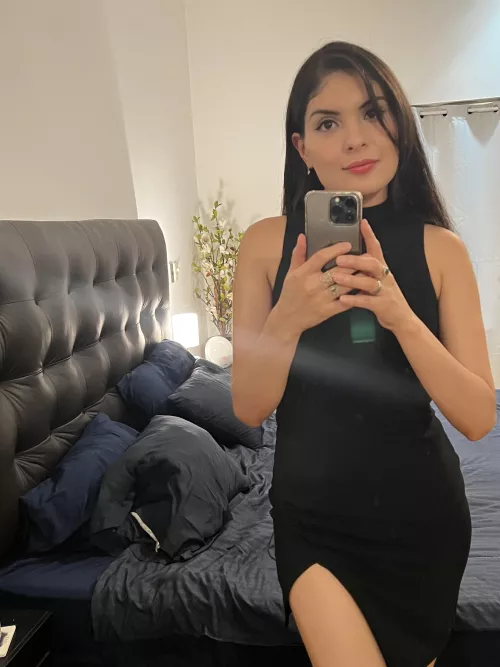 Finally home from an interview. How's my dress? 🖤 by SelenaXena