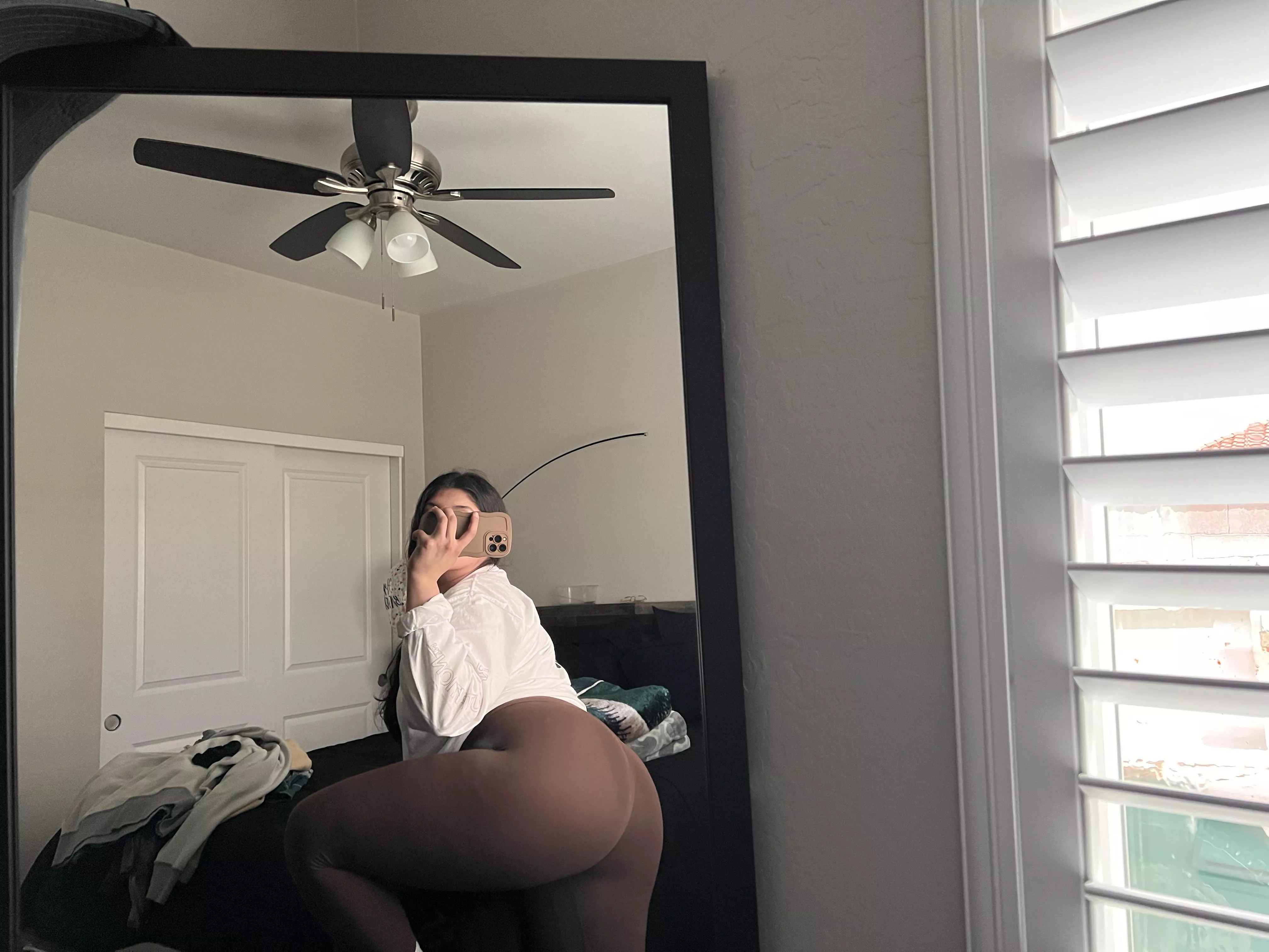 Help me take these off 🫦 posted by Musclemami25