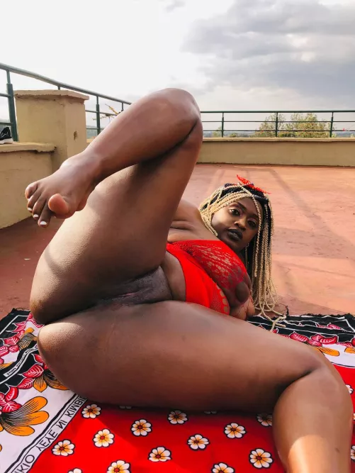 Pulling out? by Rozie_99