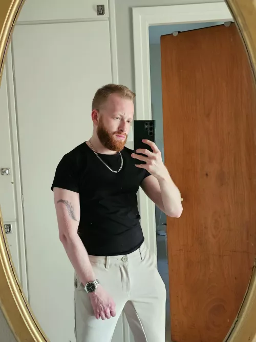 Still trying to recover after my breakup 2 months ago! I got some confidence issues now so I need any confidence boost by khllo94