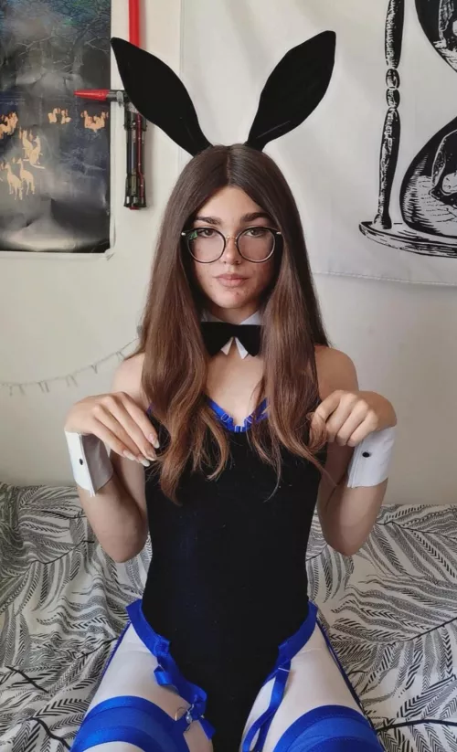 Who here likes bunny girls? 💙 by urprettykittyyy