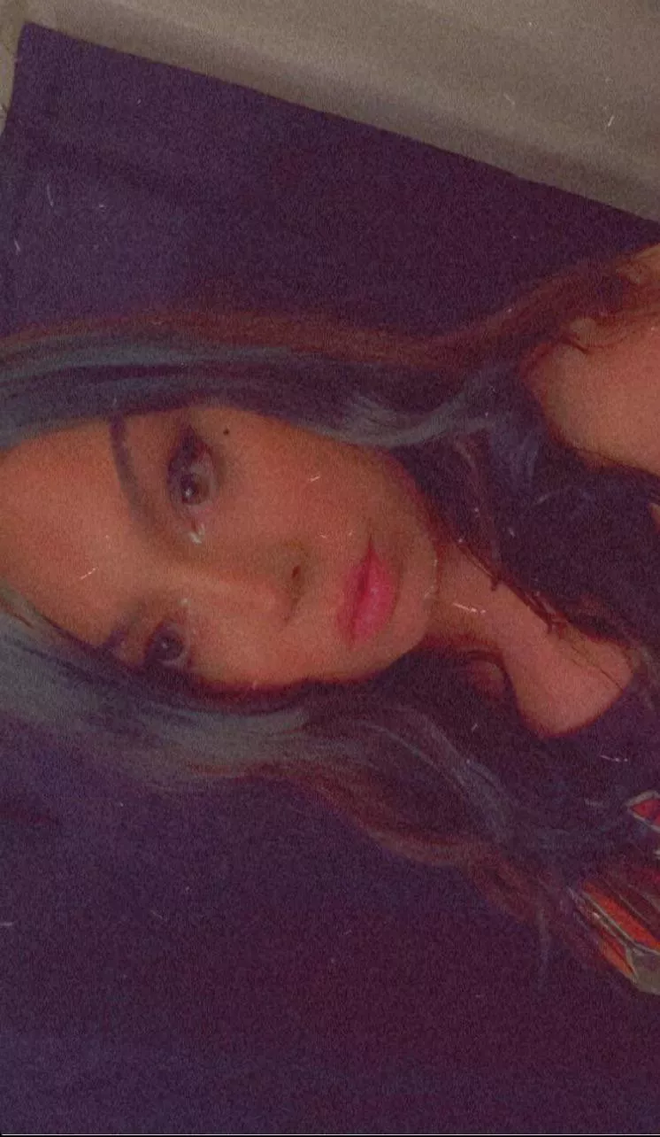 would you cum on my face? 🥹 posted by alliemayne20