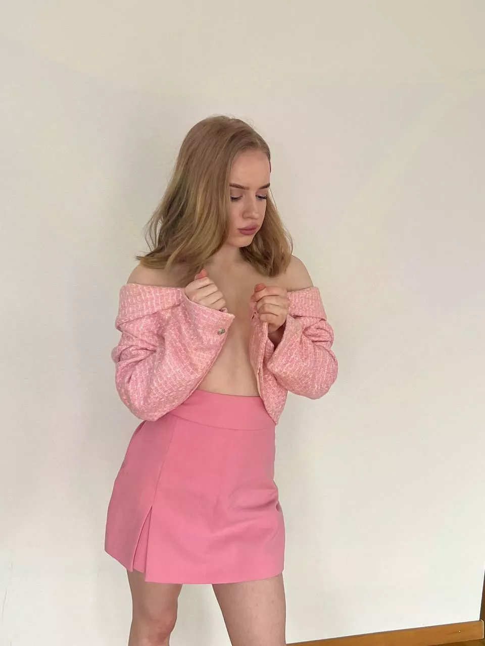 Any holiday plans? I’m planning on spending as much of the day as possible naked. posted by NikiJonese