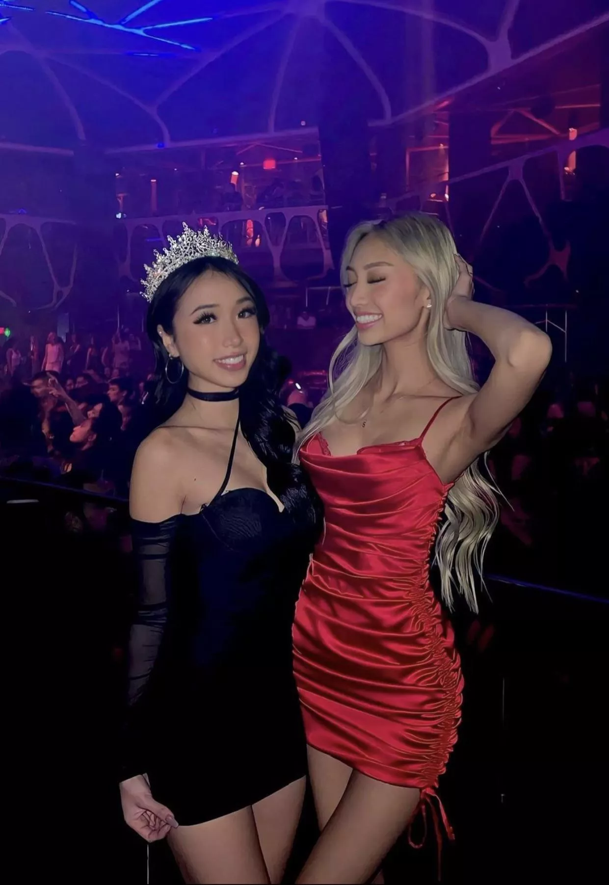 Black or Red posted by theowuriwufoa