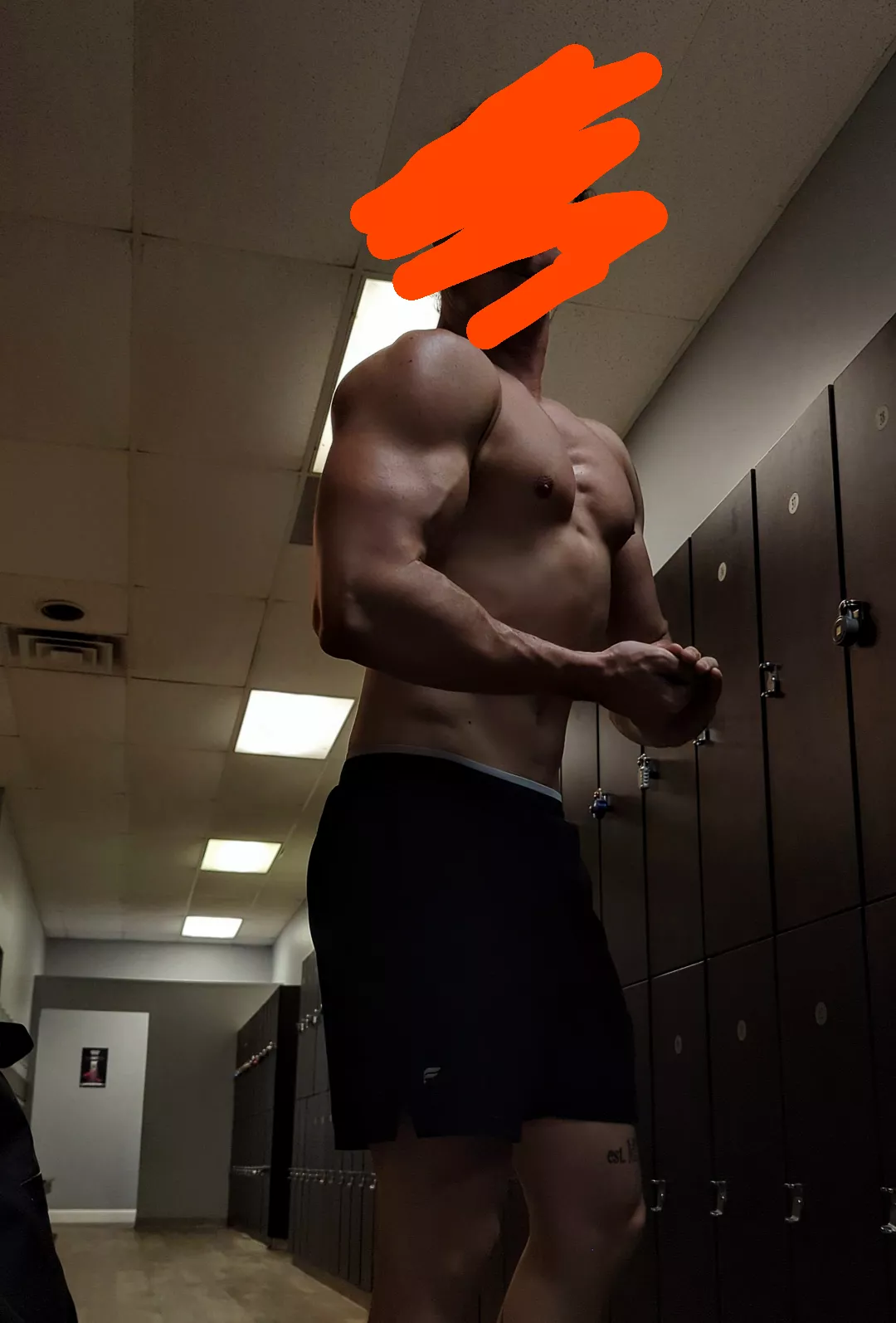 Carrying these meaty arms around all the time. posted by meaty_tarzan