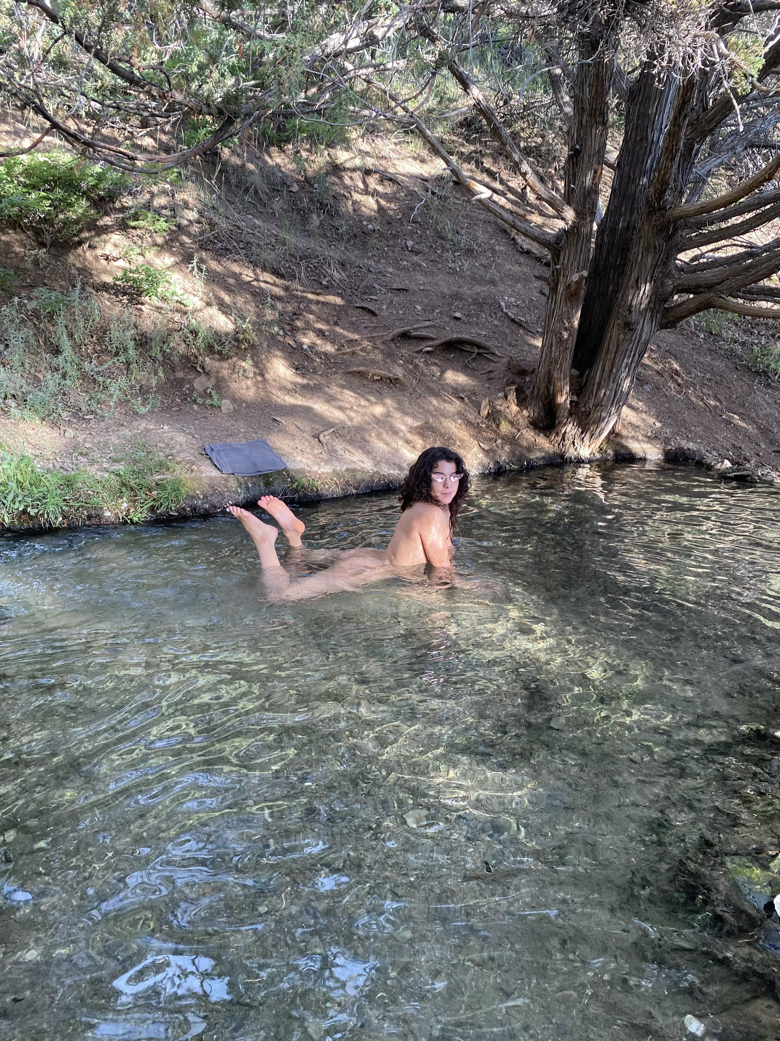 come on in. it’s warm and wet ;) posted by lainedelic