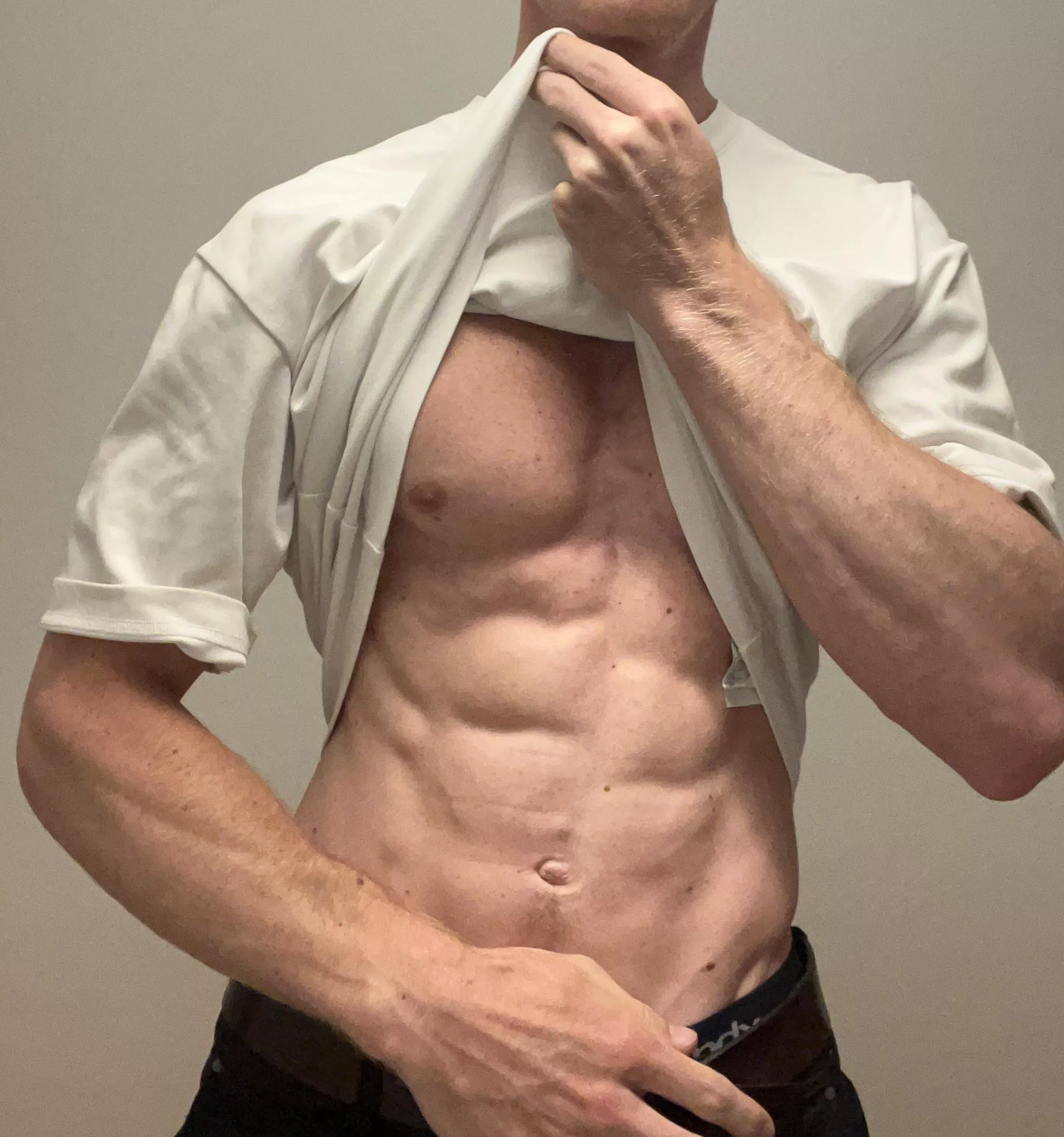 Do you like my forearms? posted by lordhenrywottonn