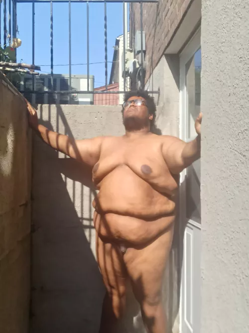 Getting some afternoon sun by Dak3OH1