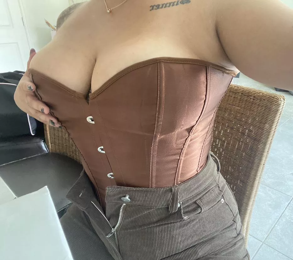 I can barely contain them posted by ffayevalentinee