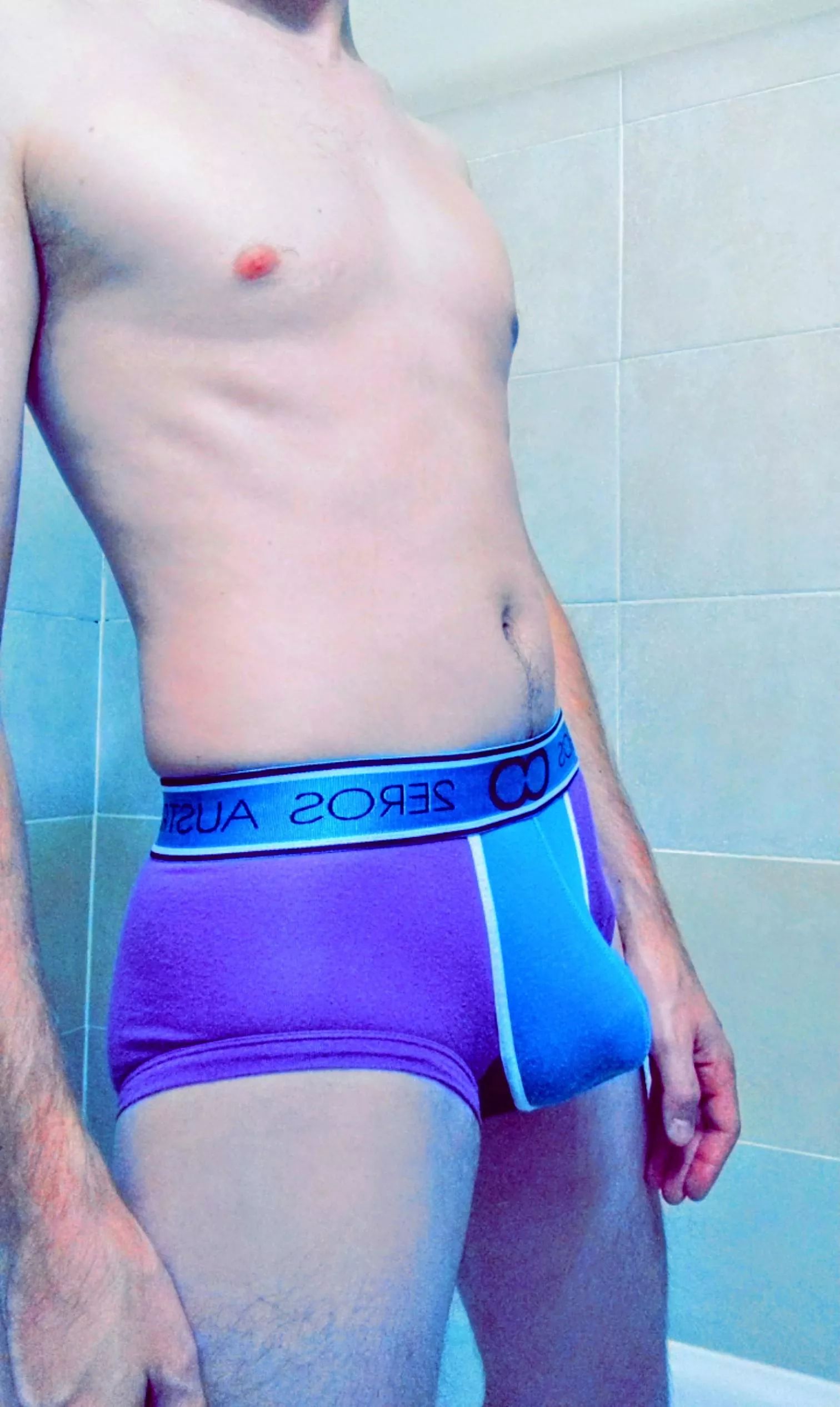 Is my bulge visible enough to count here? 😏🍆 posted by novafittwink