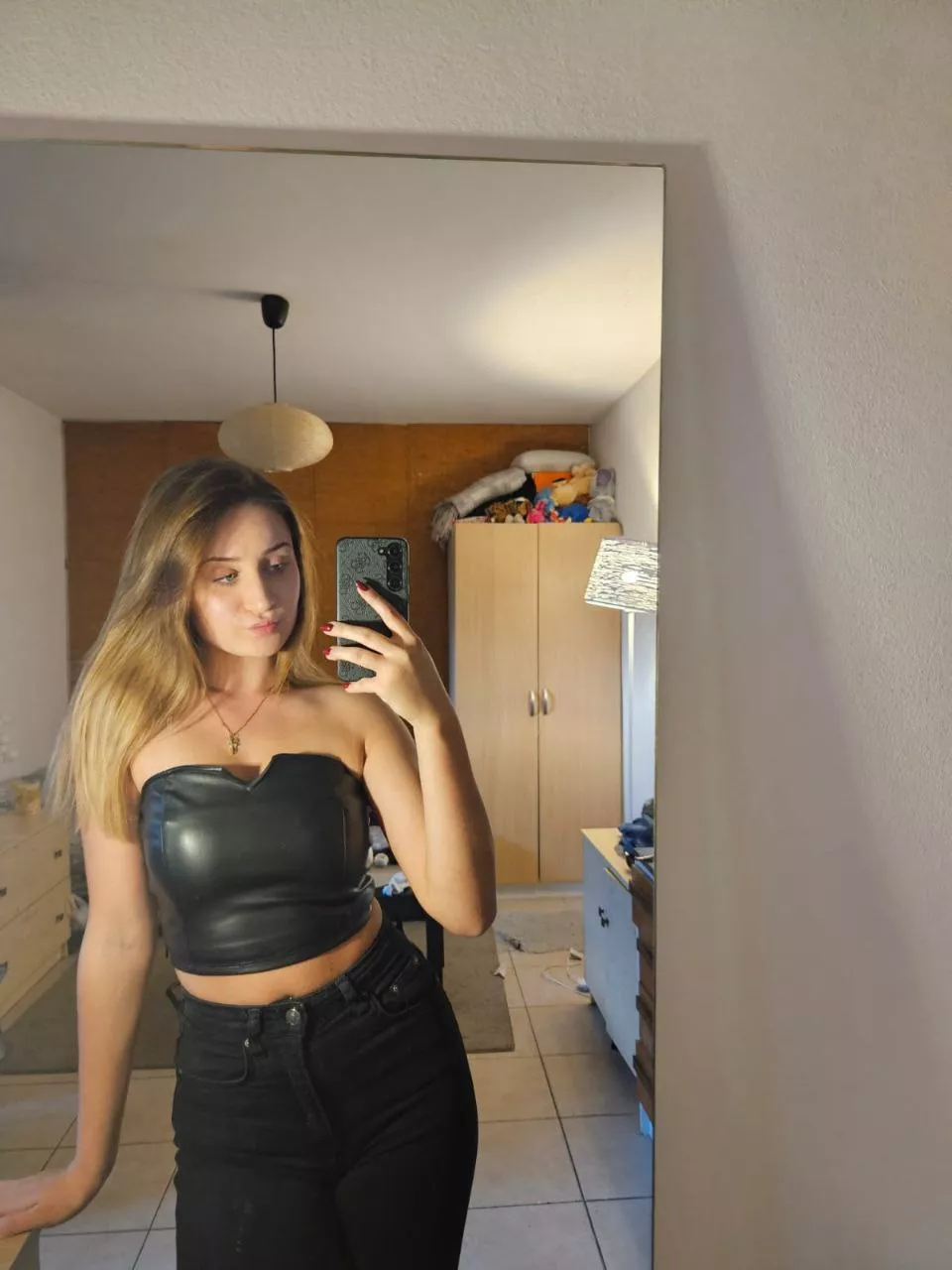 IUTR 18yo posted by Massivebubu69