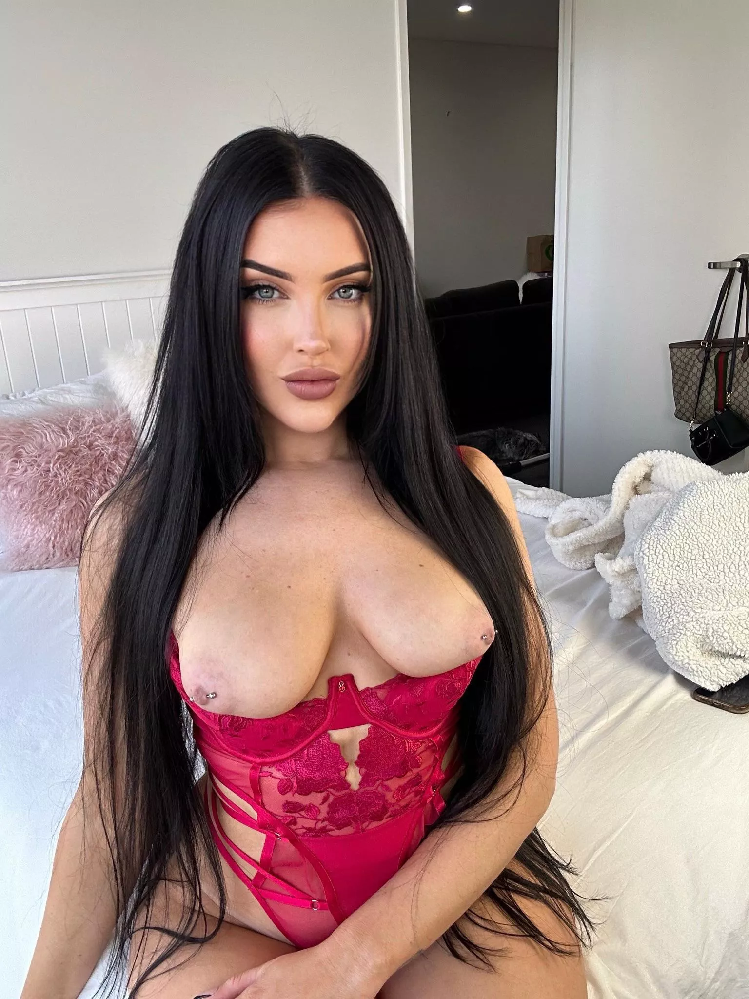 Just tying to convince you to fuck my boobs posted by Charlotterose65_