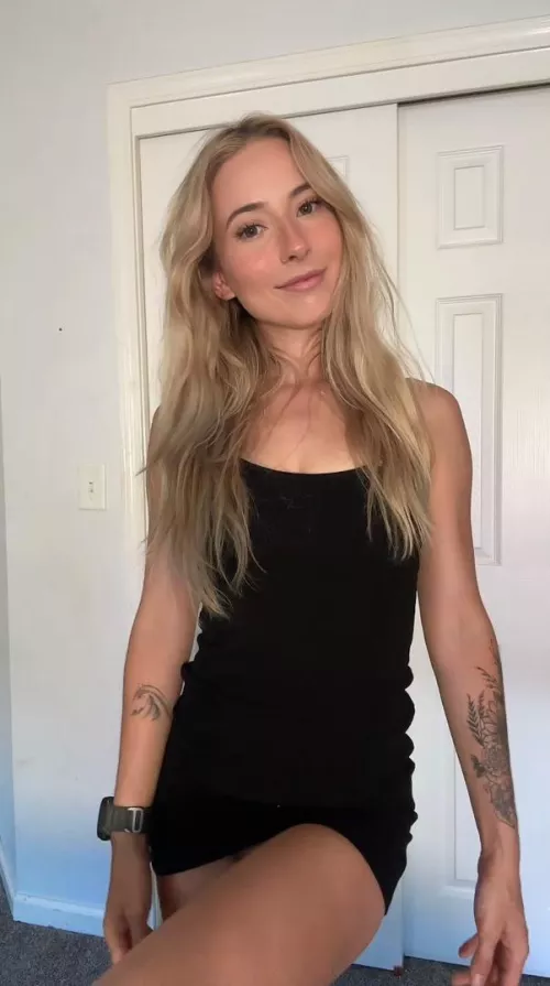 Sexy black dress 🖤 by Row-Firm