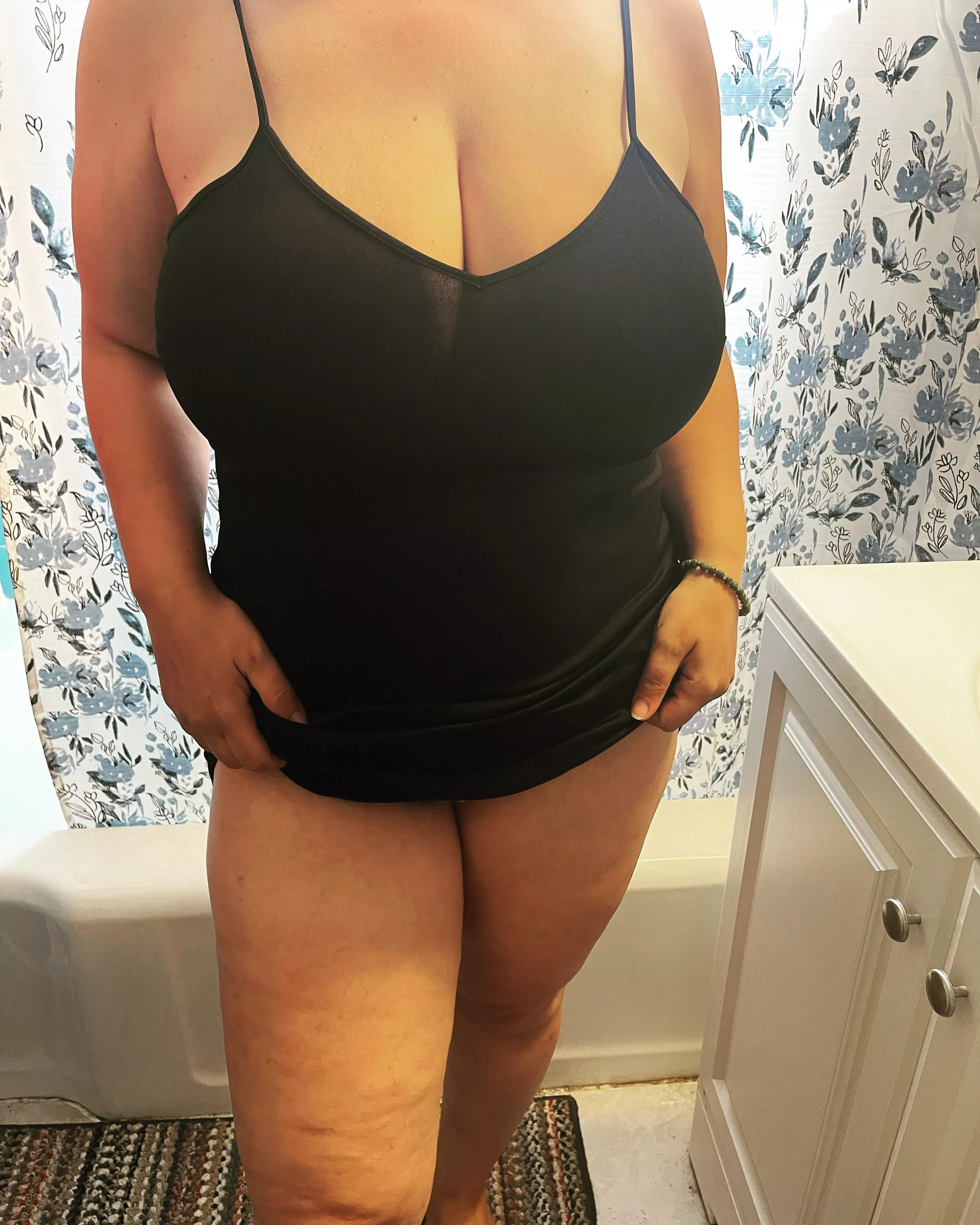 Shower fun ? posted by liana_rosee