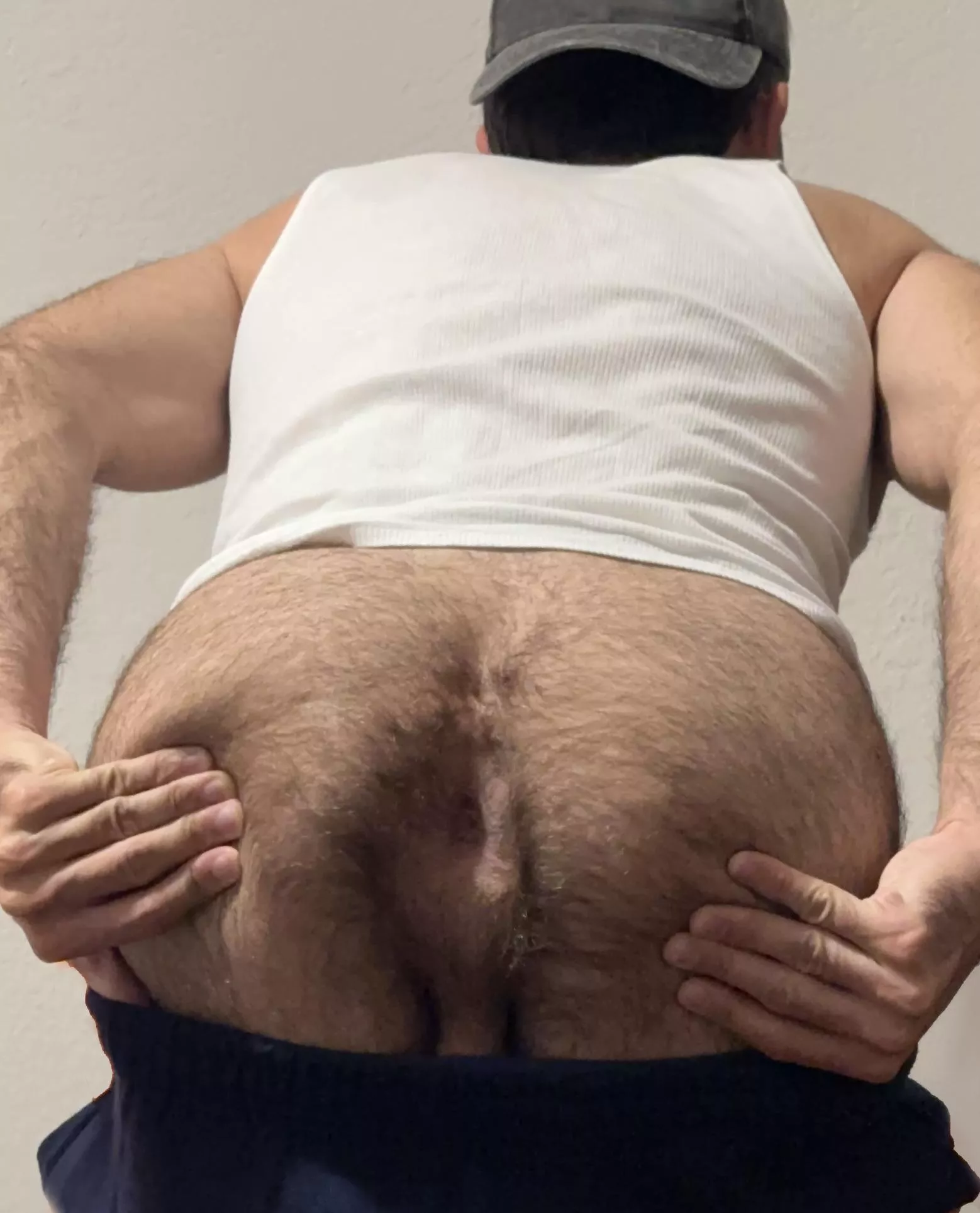 Suck my hole 🤘 posted by HeavyAnt735