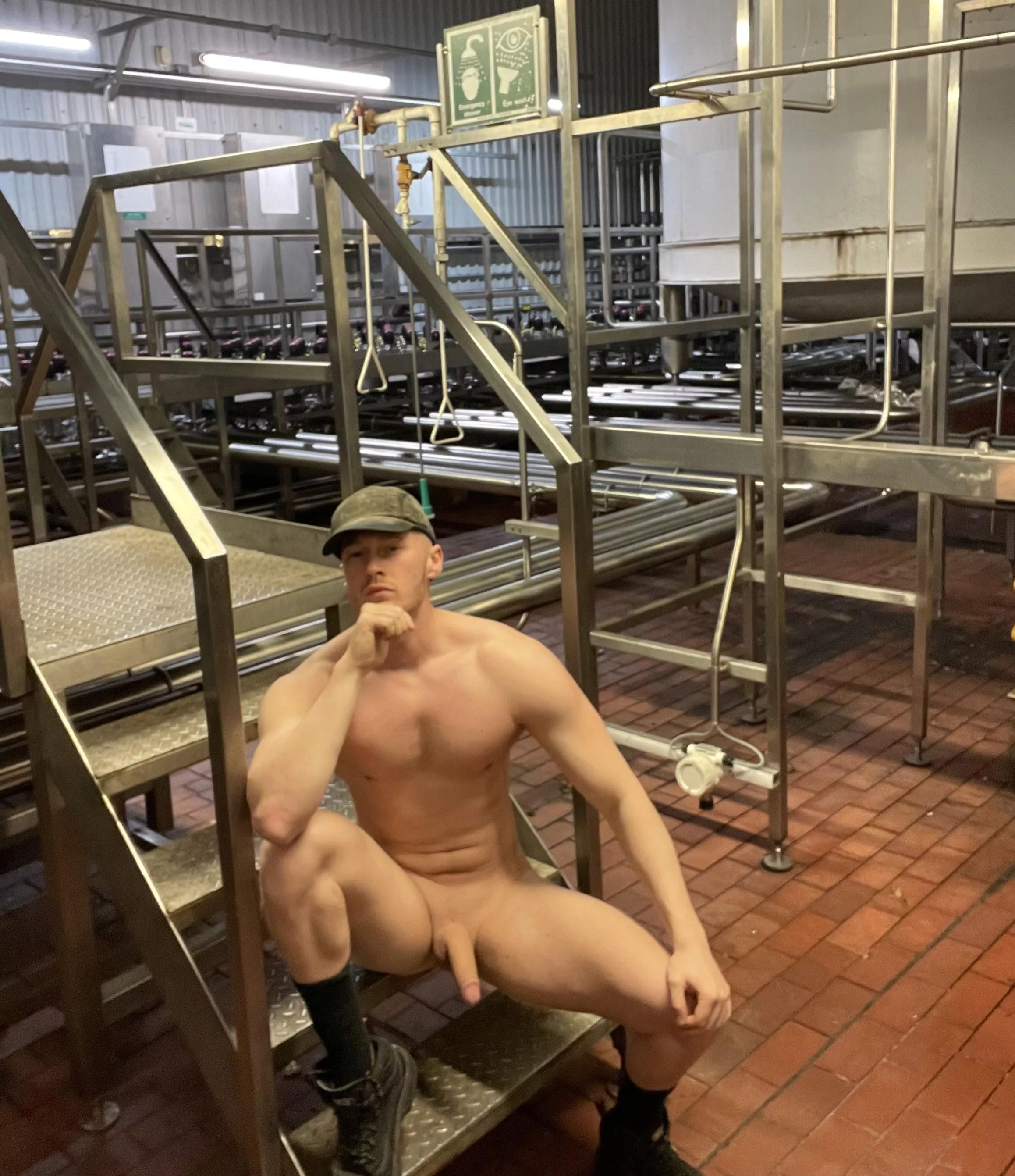 The maintenance man, who needs servicing 😏 posted by studmuffin120