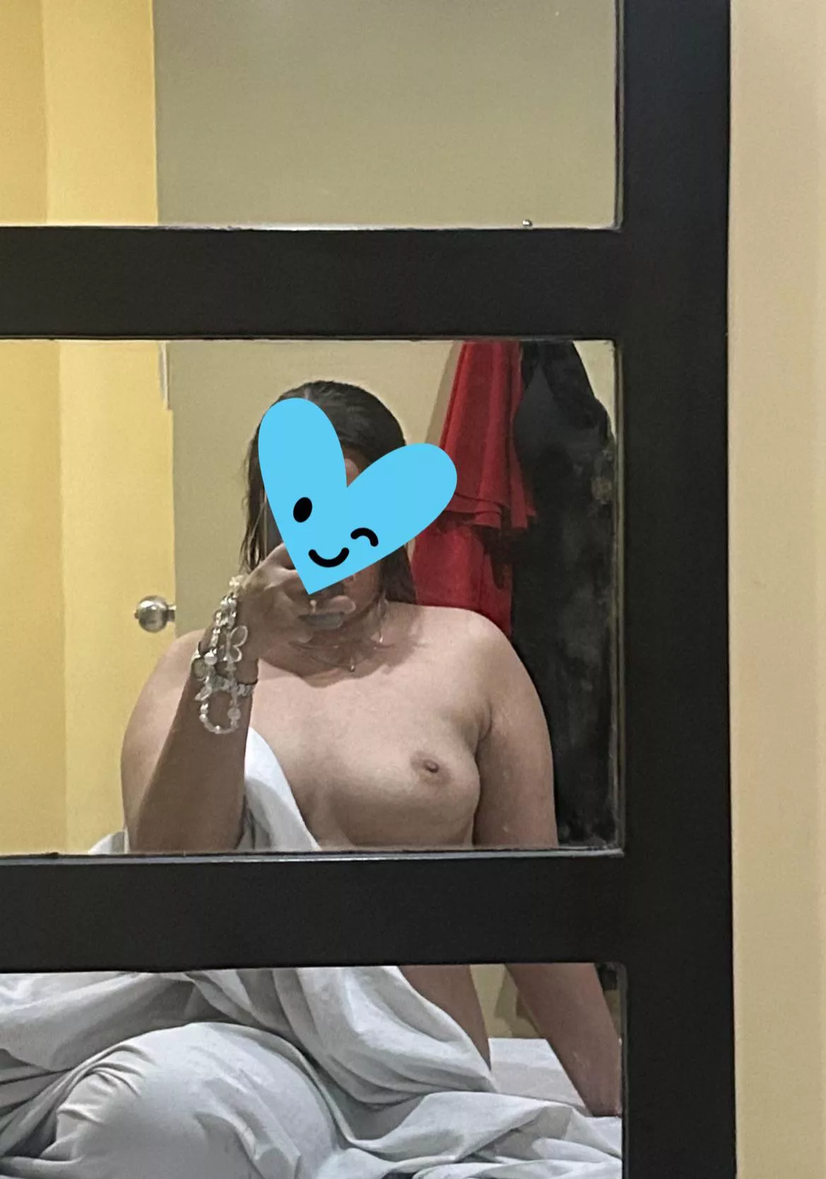 Waiting (f)or you.. posted by dontaskwhoiam22