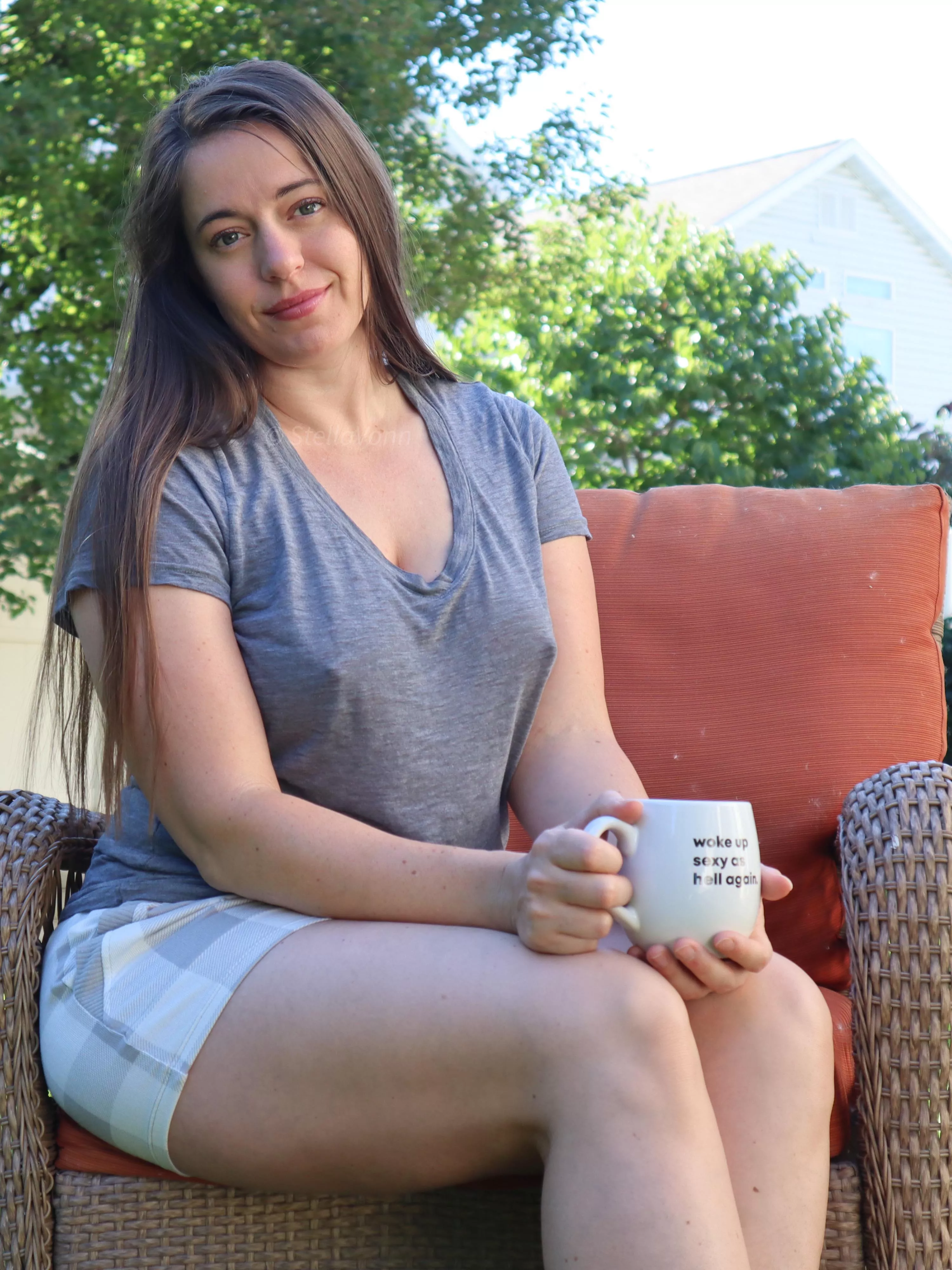 Let’s start the day right with no bra posted by stellavonn