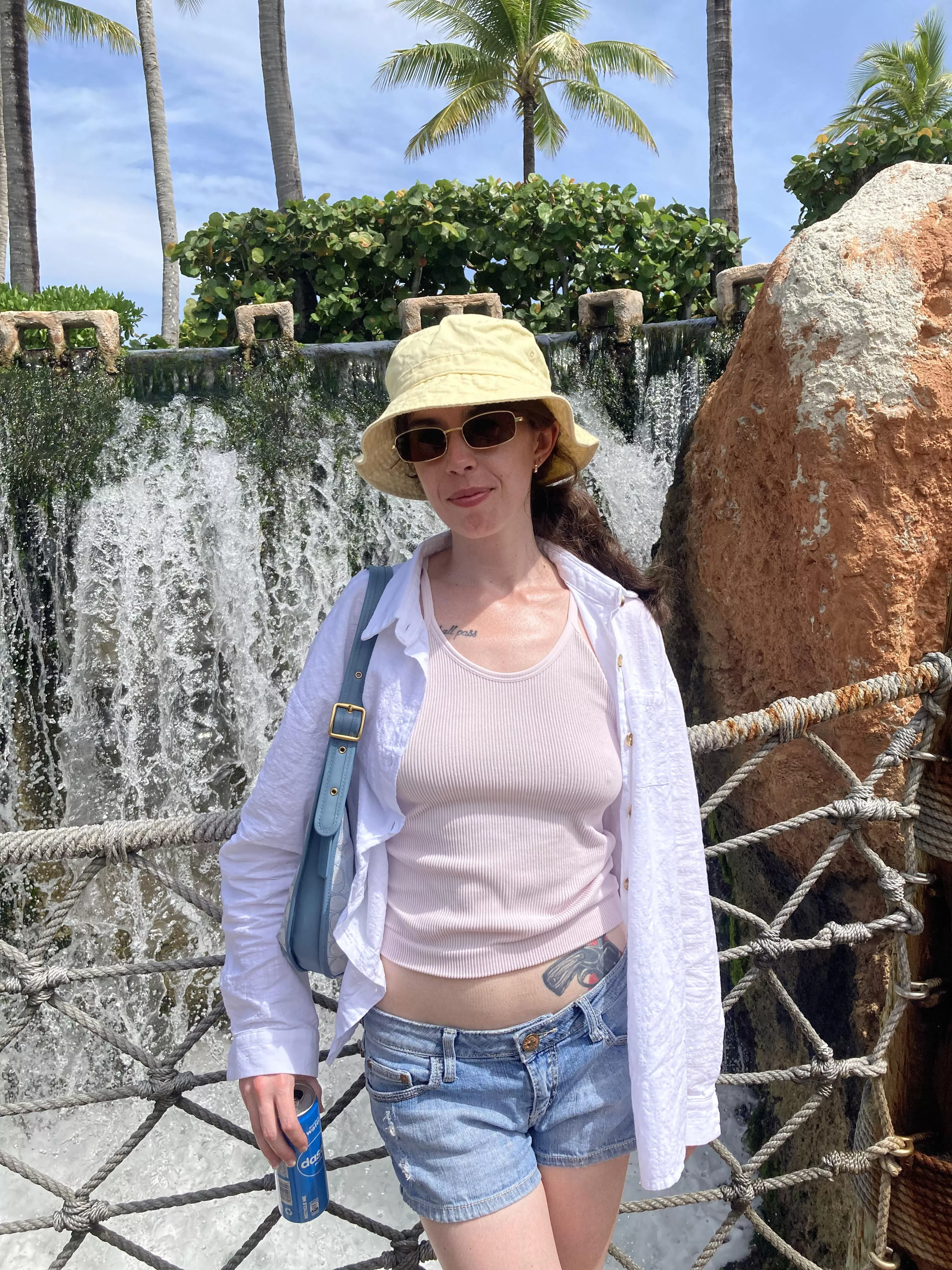 No bra on vaca posted by haleyrosaa4