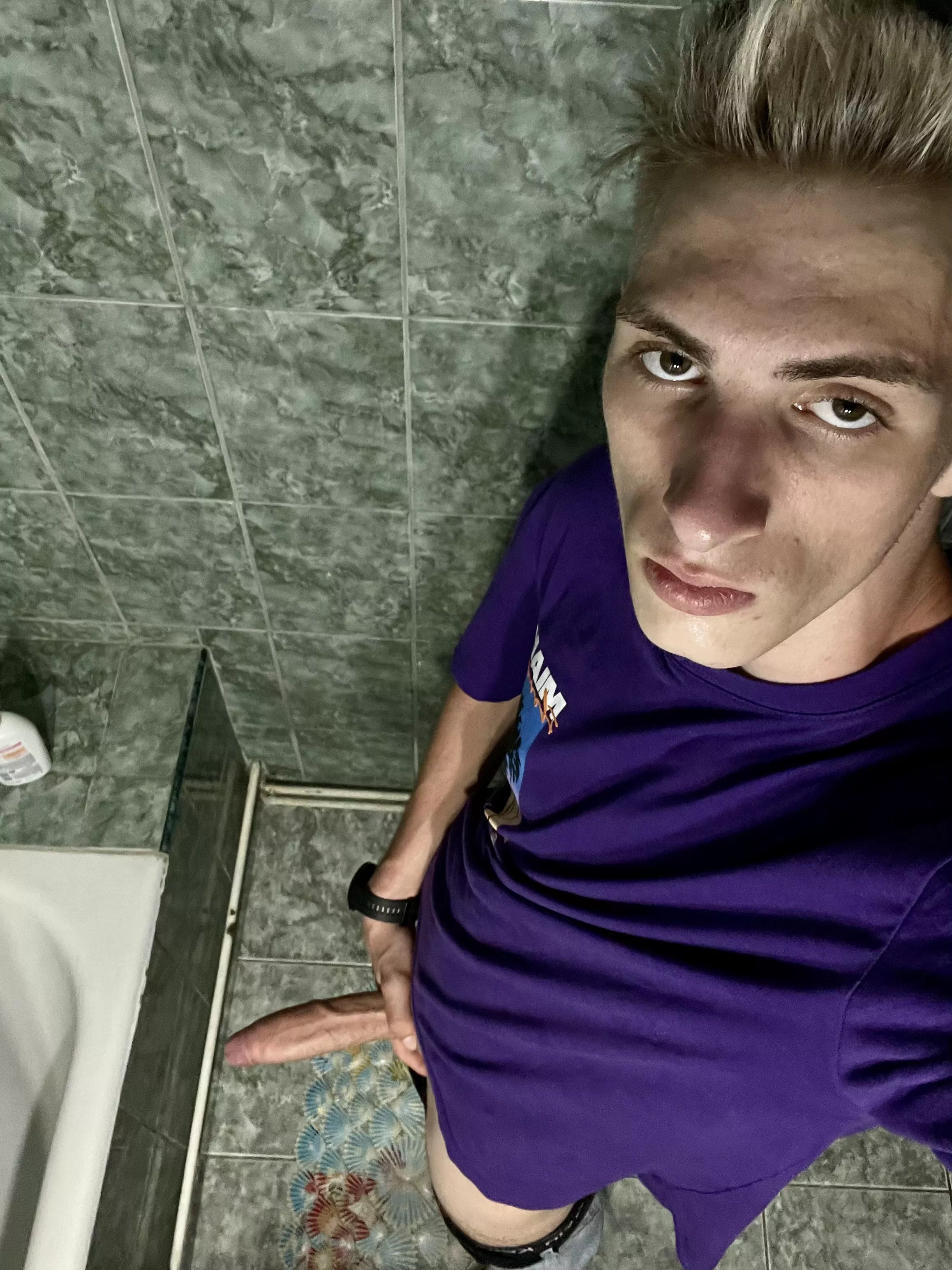 [18] Me and my cock 🤗 dm posted by NighTeNN