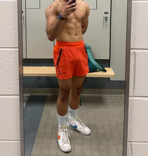21 college hung gym jock. Looking for other hot fit guys. Send face. Muscle++ Gym++ SC: terk_lx by Mundane-Football-533