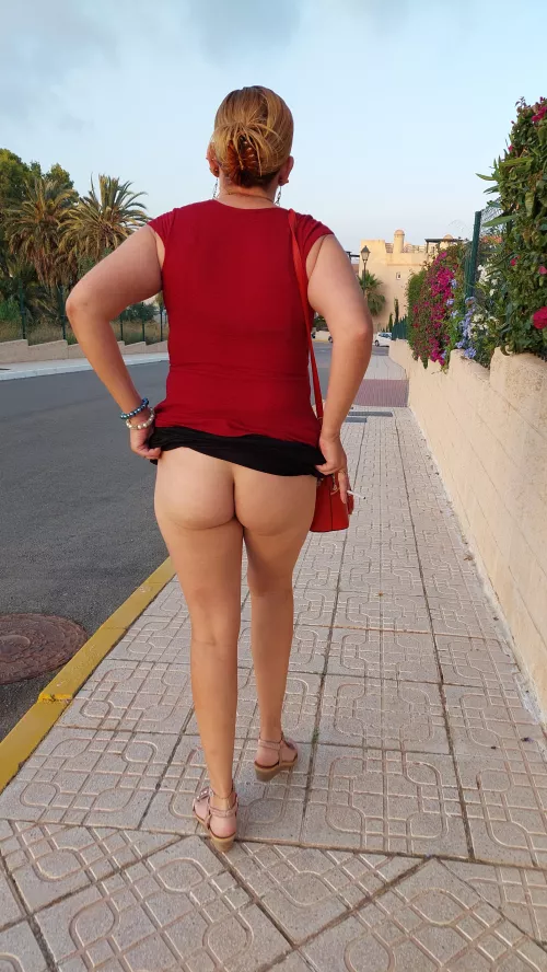 Another night out without panties! by kittydiamond198