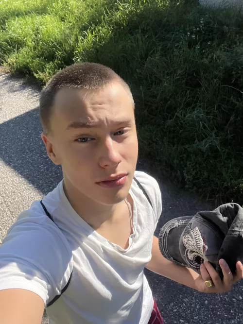 Are shorts guys in your type? by Jessdudez