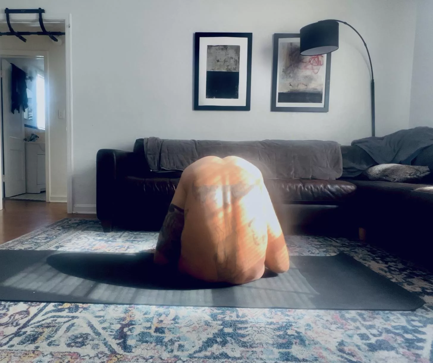 At times likes these it’s easy to lose your head. posted by imparaphrasing2