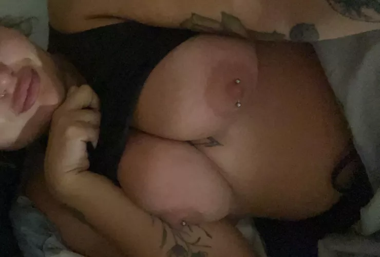 Couldn’t help myself tonight 🙈 by justbrowsin5544