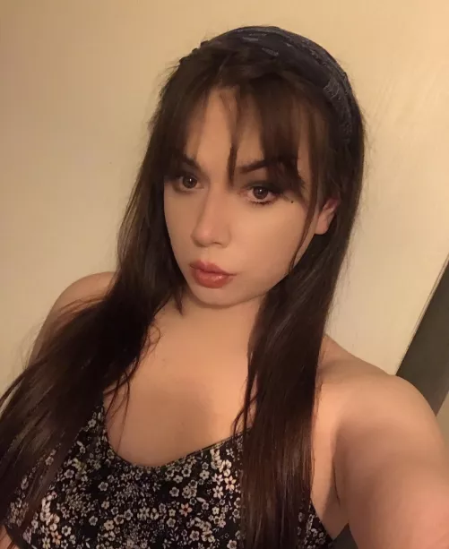 do u accept nudes from horny tgirls? 💋 by alliemayne20