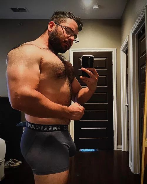 Filling out my briefs, should I go one size bigger? by swolebeto