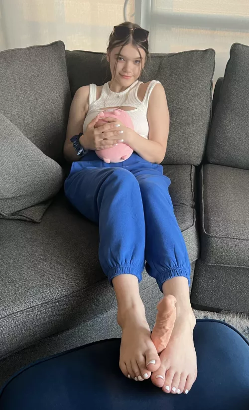 Go ahead and give them a lick by Zllimpat